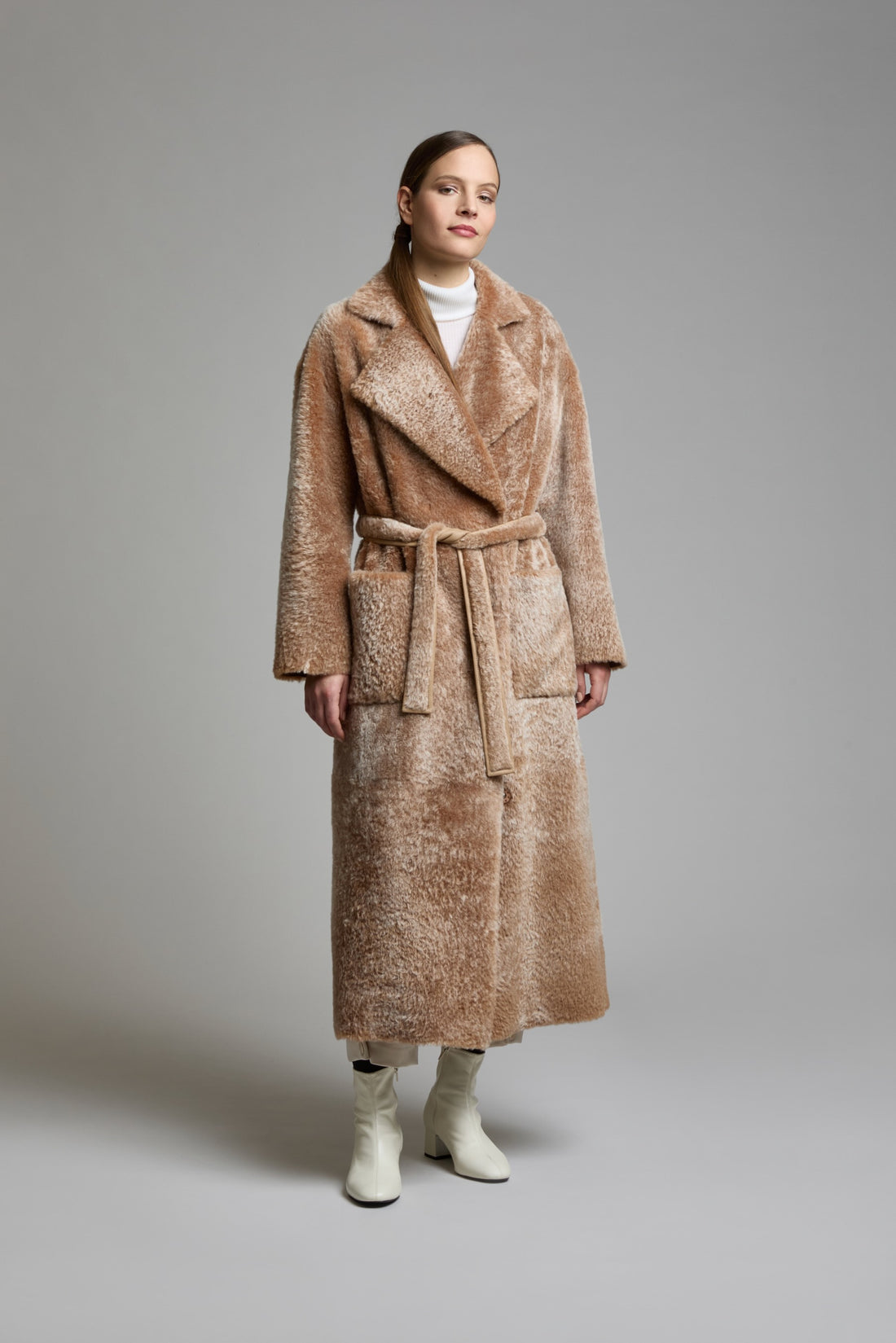 CAPPOTTO LUNGO in SHEARLING