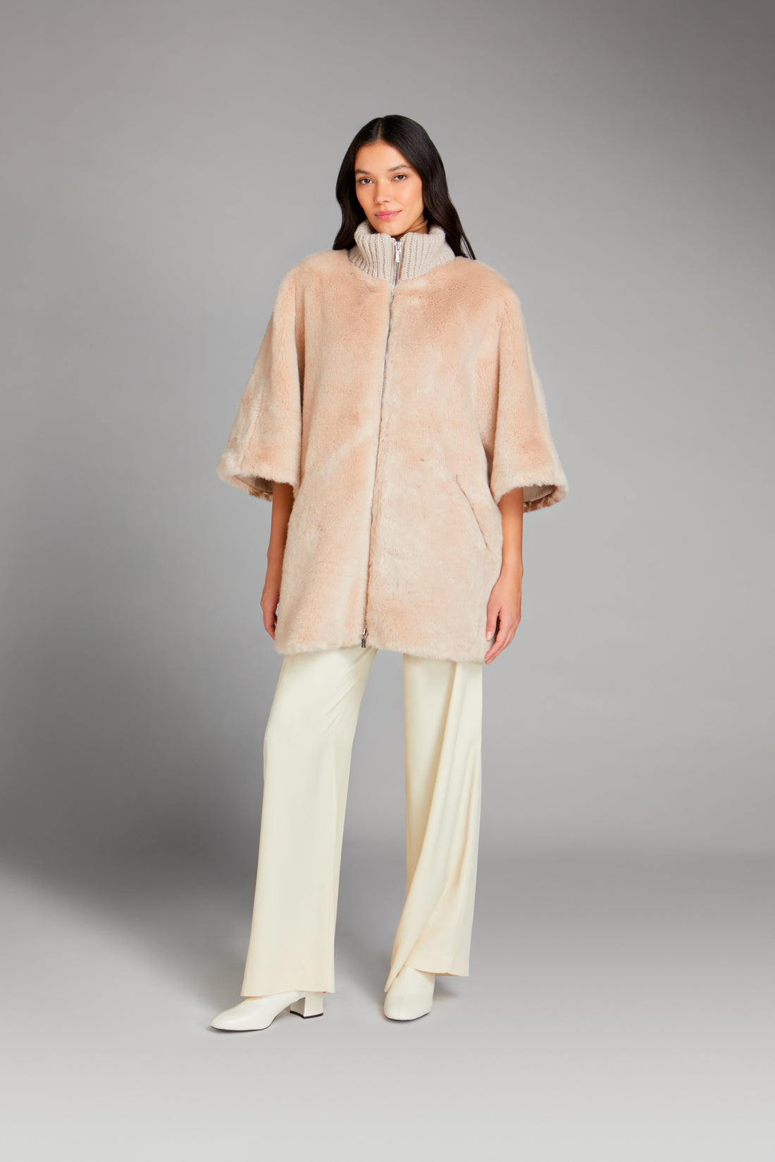 MANTELLA OVERSIZE in FAUX FUR